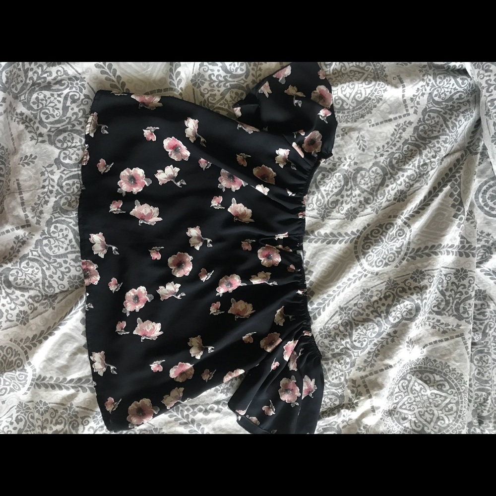NWT Floral Off the Shoulder Top